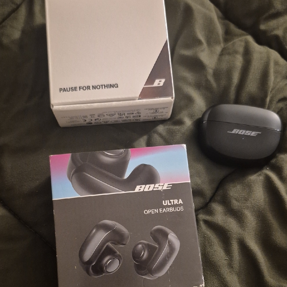 Bose Ultra Open Earbuds - Sleek Black